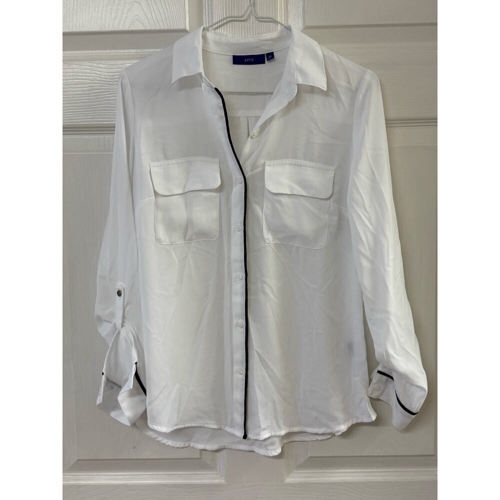 APT.9 White Button Down Blouse with Black Piping | Size XS